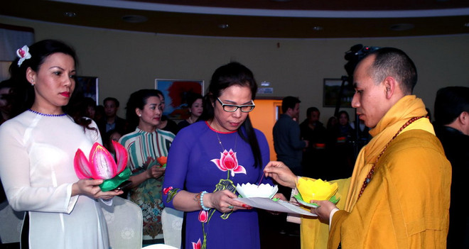 Cộng đồng người Việt tại Séc hướng về biển đảo quê hương ảnh 2