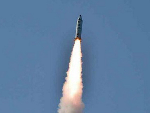 Hàn Quốc: Tên lửa mới của Triều Tiên không thể bắn tới Guam ảnh 1