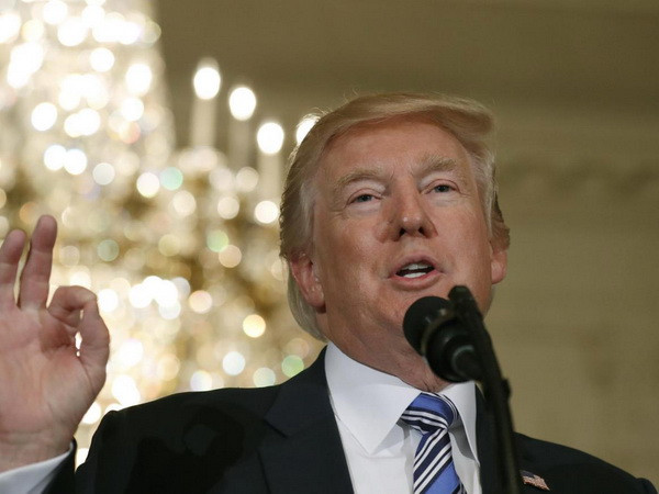 Ông Trump hối nghị sỹ đảng Cộng hòa đoàn kết để loại bỏ Obamacare ảnh 1