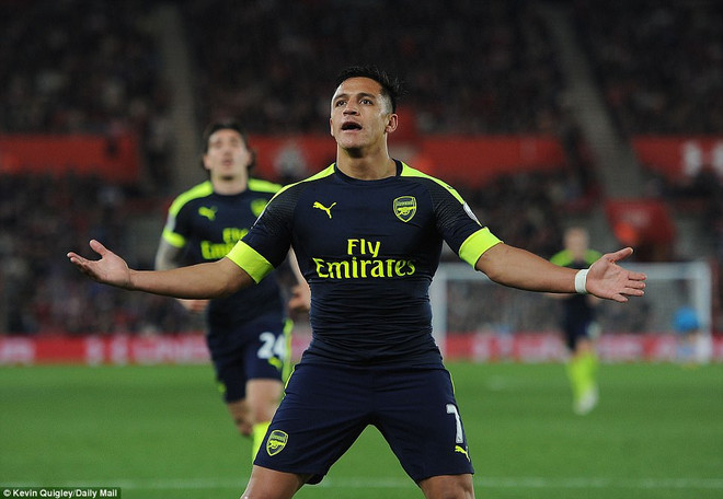 Alexis Sanchez lập công đưa Arsenal áp sát tốp 4 Premier League ảnh 1