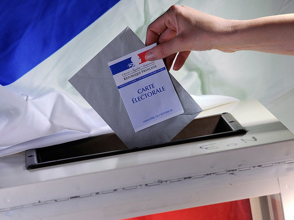 Nga bị "tố" dùng Facebook do thám chiến dịch tranh cử Tổng thống Pháp ảnh 1