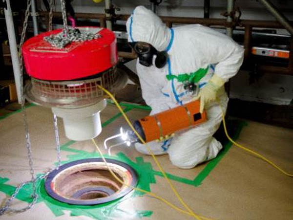 Robot dọn rác thải hạt nhân Avexis lần đầu được đưa vào hoạt động ảnh 1