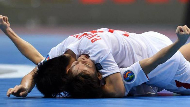 Cận cảnh chiến thắng siêu kịch tính của U20 Futsal Việt Nam ảnh 1