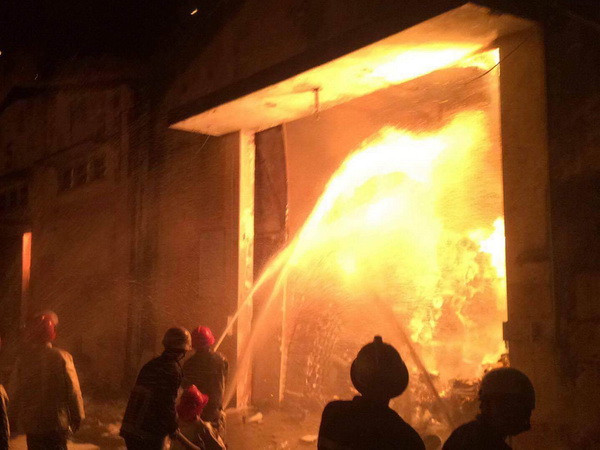 Bạc Liêu: Liên tiếp chập điện gây cháy, thiệt hại hàng tỷ đồng ảnh 1