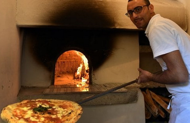 'Nghệ thuật làm bánh Pizza Napoli' là di sản văn hóa phi vật thể ảnh 1