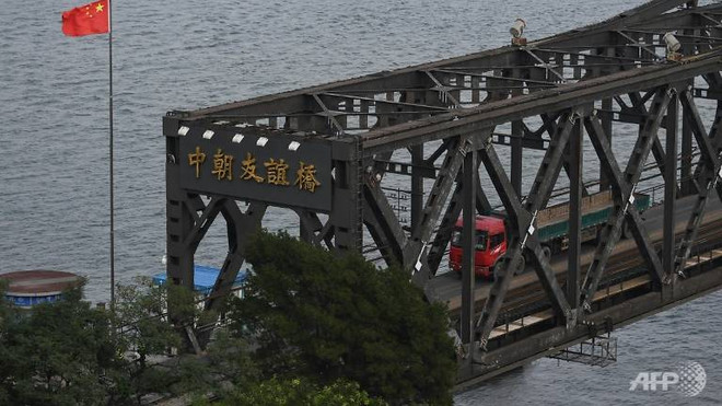 "Đóng cửa" tạm thời cây cầu hữu nghị nối Trung Quốc và Triều Tiên ảnh 1