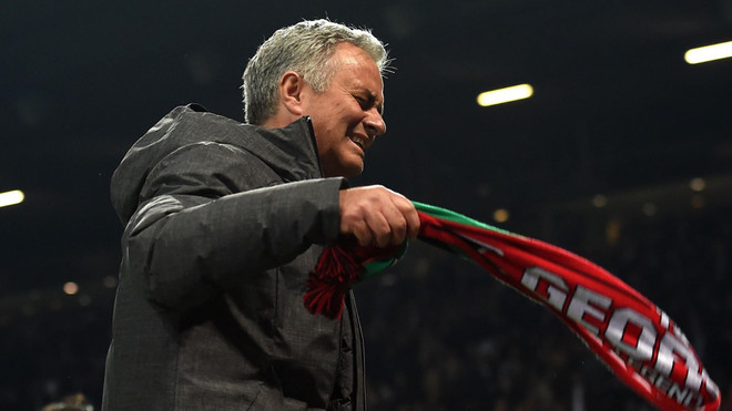 Jose Mourinho phát cuồng sau khi cùng M.U giành vé chung kết ảnh 1