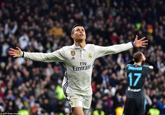 Ronaldo tỏa sáng, Real Madrid cho Barca và Sevilla "hít khói" ảnh 1
