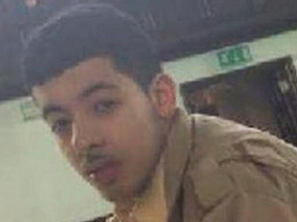 Đánh bom tại Manchester: Hé lộ động cơ của thủ phạm R.Abedi ảnh 1