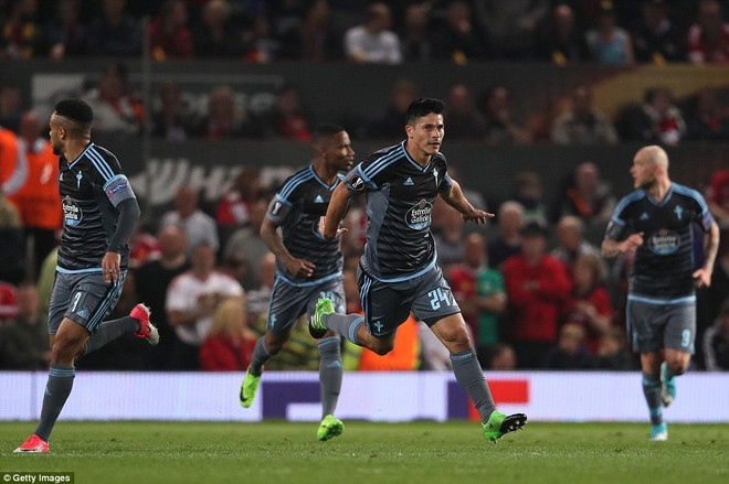 M.U vào chung kết sau những phút cuối "sống trong sợ hãi" ảnh 3