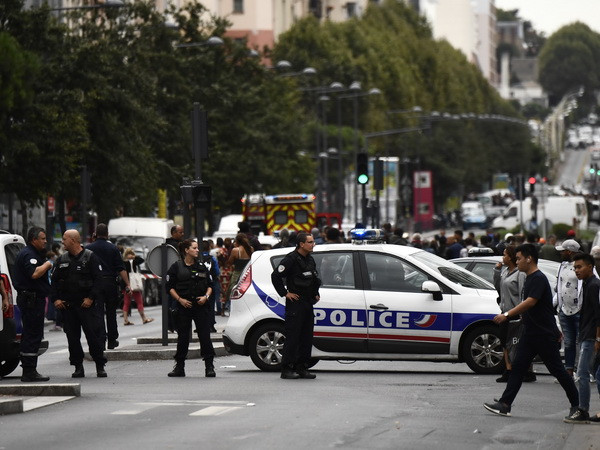 Pháp bắt ba đối tượng tình nghi chuẩn bị tấn công khủng bố ảnh 1