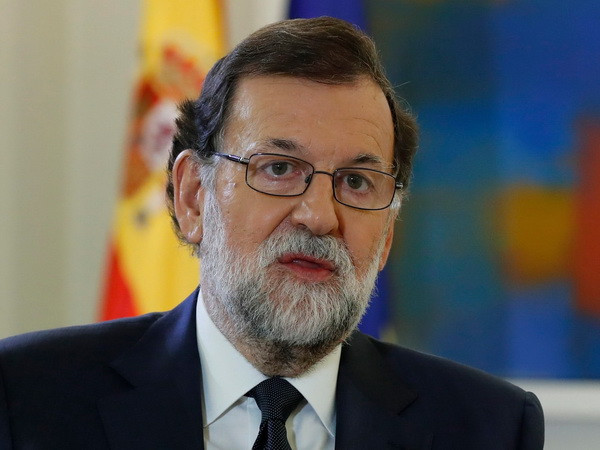 Thủ tướng Tây Ban Nha xem xét mọi lựa chọn đối với vùng Cata​lonia ảnh 1