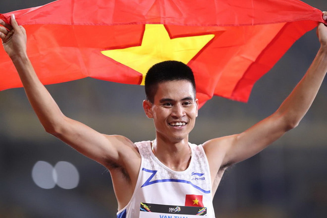 Điền kinh Việt Nam đoạt cú đúp huy chương vàng ở đường chạy 800m ảnh 1