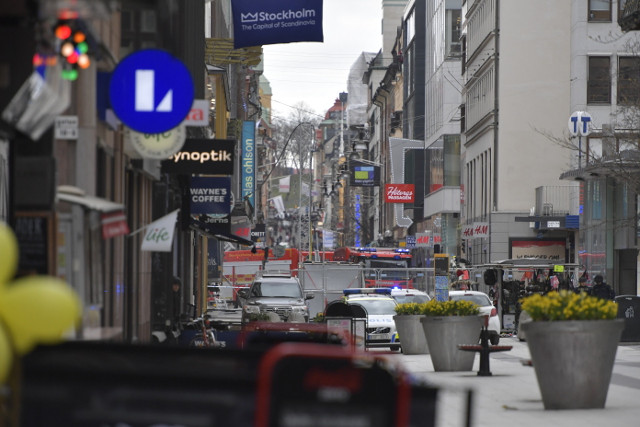 Thủ tướng Thụy Điển: Vụ đâm xe có dấu hiệu tấn công khủng bố ảnh 1