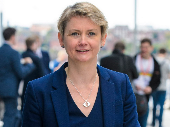 Hãng Google và các tổ chức vẫn đang "kiếm lợi từ sự thù ghét" ảnh 2