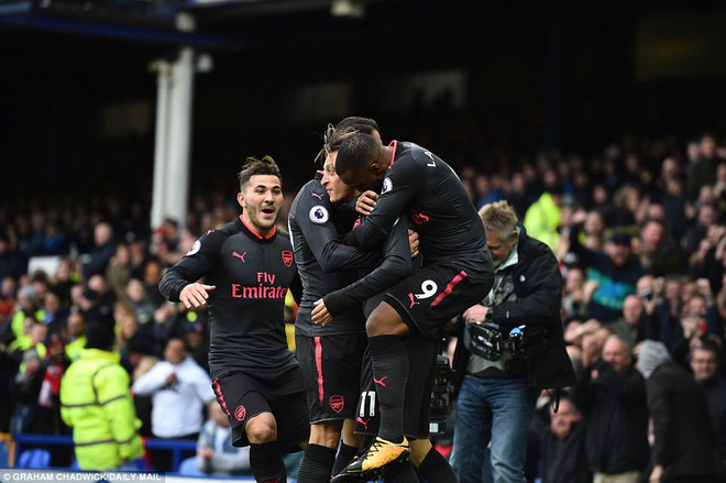 Cận cảnh Arsenal ngược dòng hủy diệt Everton tại Goodison Park ảnh 1