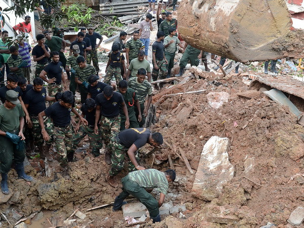 Số người thiệt mạng trong vụ lở núi rác tại Sri Lanka tăng ảnh 1