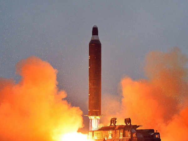 Hàn Quốc: Triều Tiên chưa làm chủ được công nghệ tên lửa ICBM ảnh 1