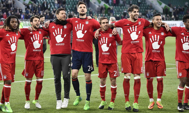 Bayern ăn mừng chức vô địch Bundesliga theo phong cách Viking ảnh 1