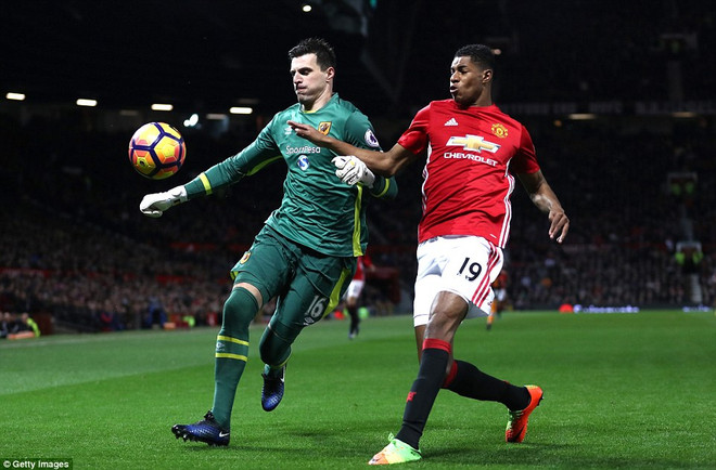 Đội bét bảng khiến Manchester United "bất lực" tại Old Trafford ảnh 2