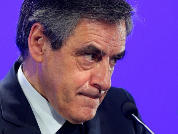 Bầu cử Pháp: Fillon coi mình là nạn nhân "cuộc ám sát chính trị" ảnh 1