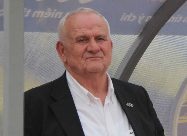 HLV bị truất quyền chỉ đạo, FLC Thanh Hóa nhận thất bại đầu tiên ảnh 1