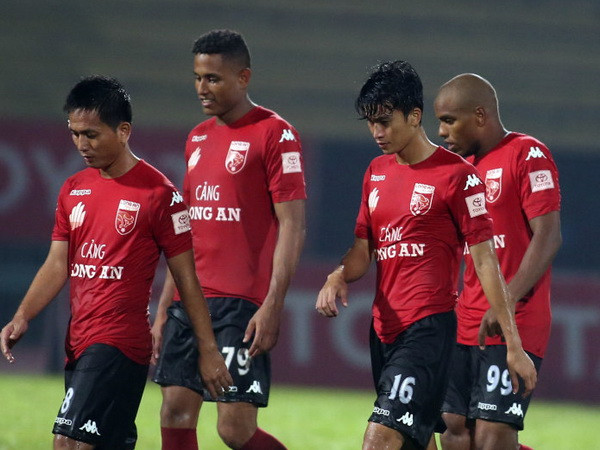 V-League: Long An chính thức xuống hạng, HAGL hạ Sài Gòn FC ảnh 1