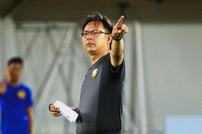 HLV của Malaysia và Myanmar theo dõi U22 Việt Nam thi đấu ảnh 1