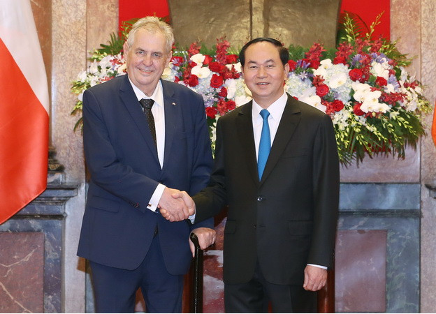 Nhiều người Việt quan tâm chuyến thăm Việt Nam của Tổng thống Séc ảnh 1