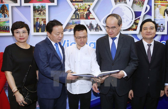 Chủ tịch MTTQ: Cần tích cực viết đề tài phòng, chống tham nhũng ảnh 1