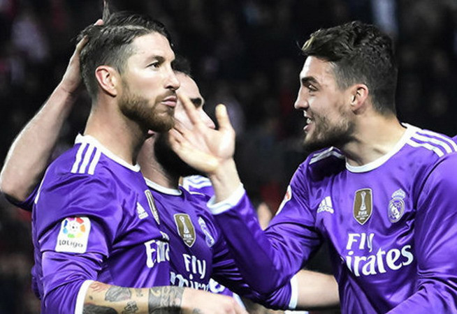 Real Madrid lập kỷ lục bất bại sau màn rượt đuổi kịch tính ảnh 1
