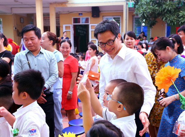 Lãnh đạo Đảng, Nhà nước dự khai giảng năm học mới 2017-2018 ảnh 2