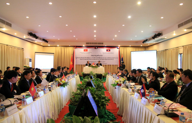 Quang cảnh cuộc hội thảo. (Ảnh: Phạm Kiên/Vietnam+) 2017 là một năm có ý nghĩa đặc biệt giữa hai nước Việt Nam-Lào ảnh 2