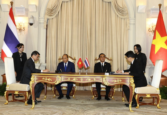 Thủ tướng Nguyễn Xuân Phúc hội đàm với Thủ tướng Thái Lan ảnh 3