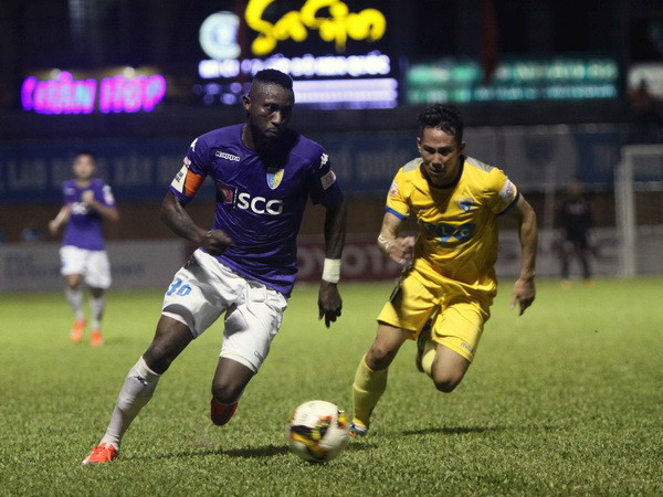 "Sức nóng" trên đường đua đến ngôi vô địch V-League 2017 ảnh 1