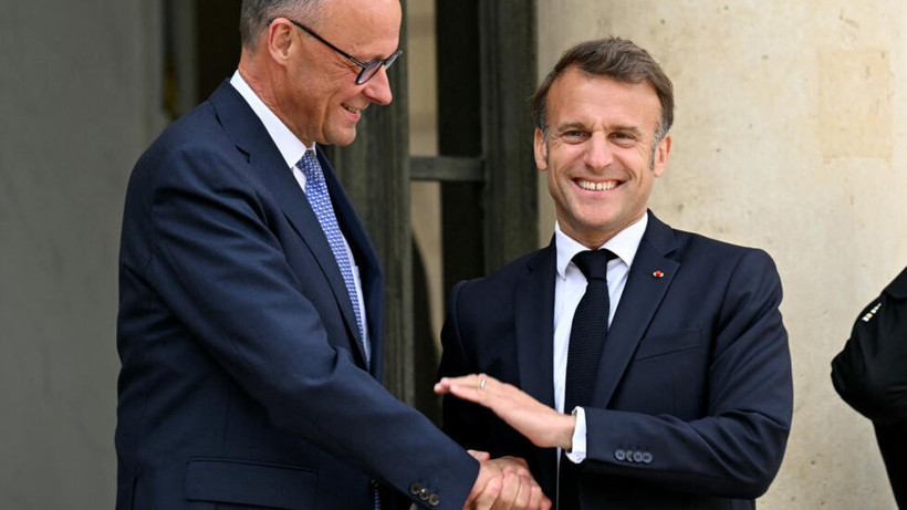 Tổng thống Pháp Emmanuel Macron và tân Thủ tướng Đức Friedrich Merz. (Nguồn: AFP)