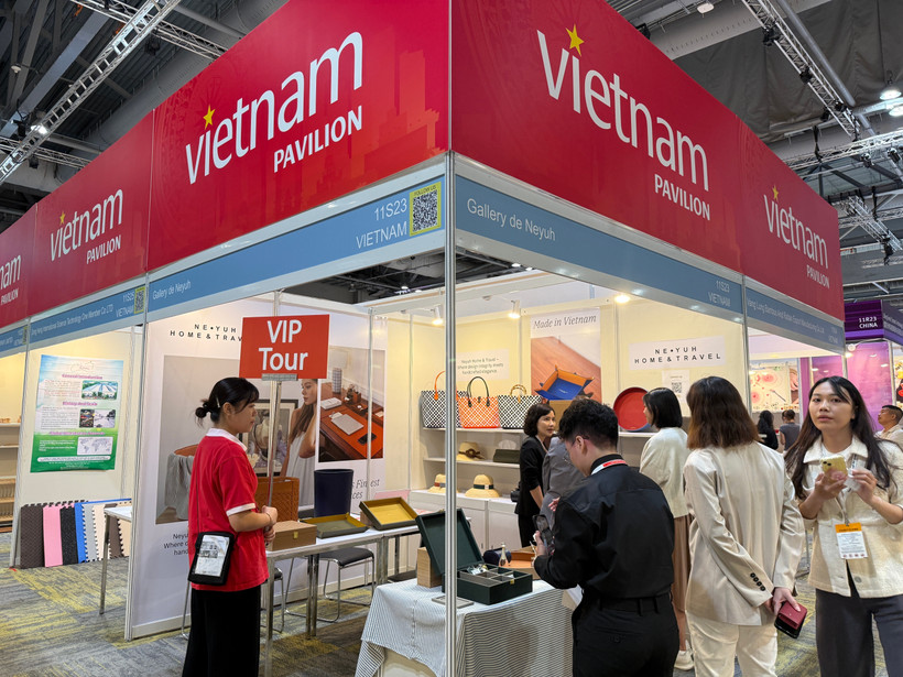 Khu vực trưng bày của các doanh nghiệp Việt Nam. (Ảnh: Mạc Luyện/TTXVN)