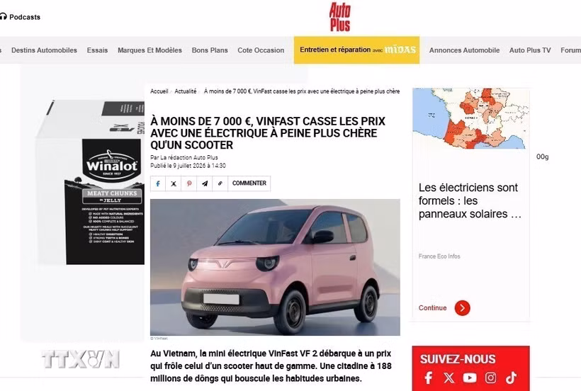 Bài đăng ngày 9/7/2026 trên tạp chí ôtô Auto Plus - một trong những ấn phẩm chuyên ngành ôtô có lượng phát hành lớn tại Pháp, với những đánh giá tích cực về mẫu xe điện mini VF 2 của VinFast. (Ảnh: TTXVN phát)