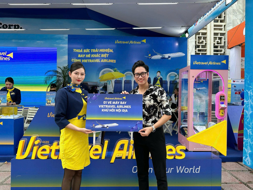 Tại triển lãm, gian trưng bày của Vietravel Airlines được thiết kế thành một chuỗi hành trình cảm xúc với 4 khu vực trải nghiệm.