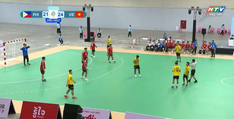 Đội tuyển bóng ném Việt Nam giành chiến thắng ở trận ra quân. (Ảnh chụp màn hình)