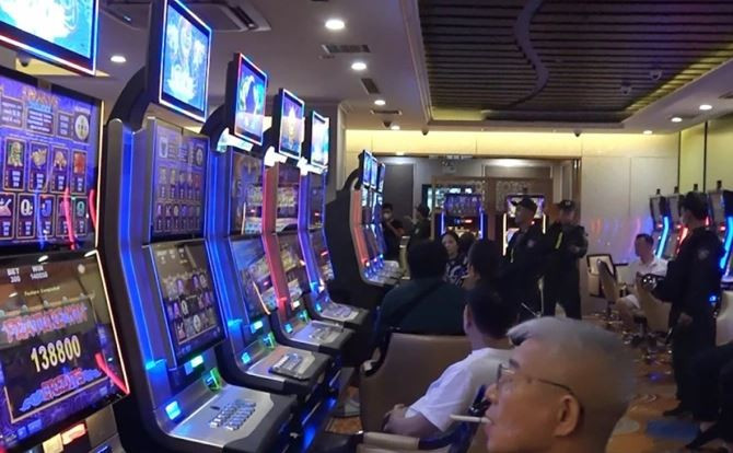 Bên trong sòng bạc ở King Club. (Ảnh: Công an cung cấp)