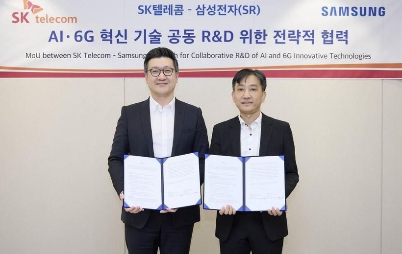 SK Telecom và Samsung Electronics ký biên bản ghi nhớ. (Ảnh: news.samsung.com)