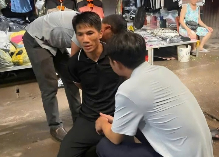 Nghi phạm Đặng Quang Dũng bị bắt sau một ngày gây án. (Nguồn: VTC)