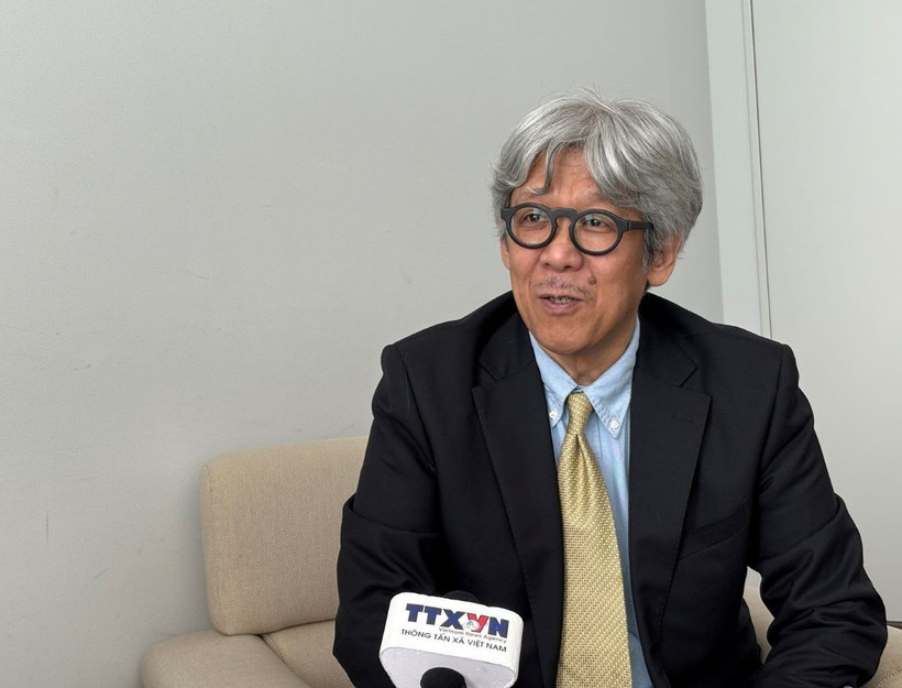 Nhà báo Miyake Kazuhisa, nguyên Trưởng đại diện của Hãng thông tấn Kyodo tại Việt Nam, bày tỏ ấn tượng về sự phát triển của truyền thông đối ngoại Việt Nam. (Ảnh: TTXVN)