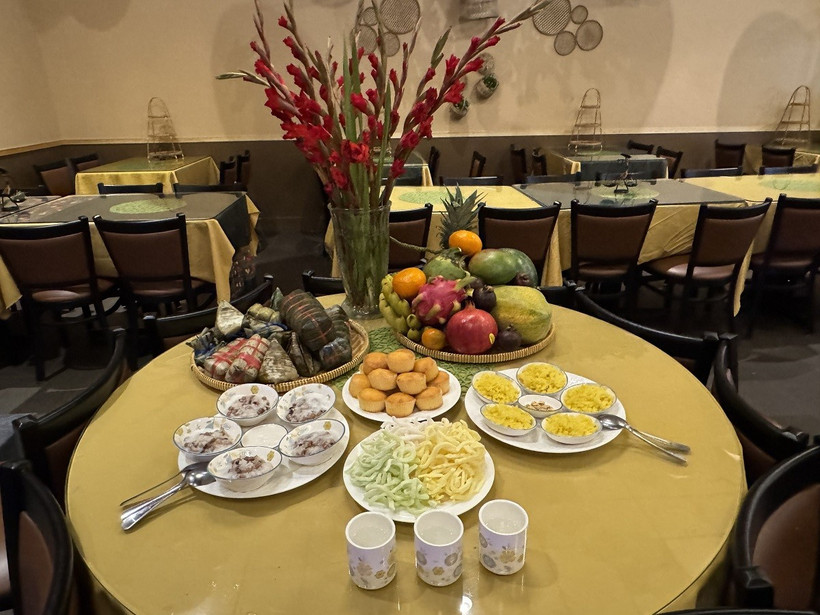 Mâm ngũ quả ngày Tết của người miền Nam. (Ảnh: Kiều Trang/TTXVN)