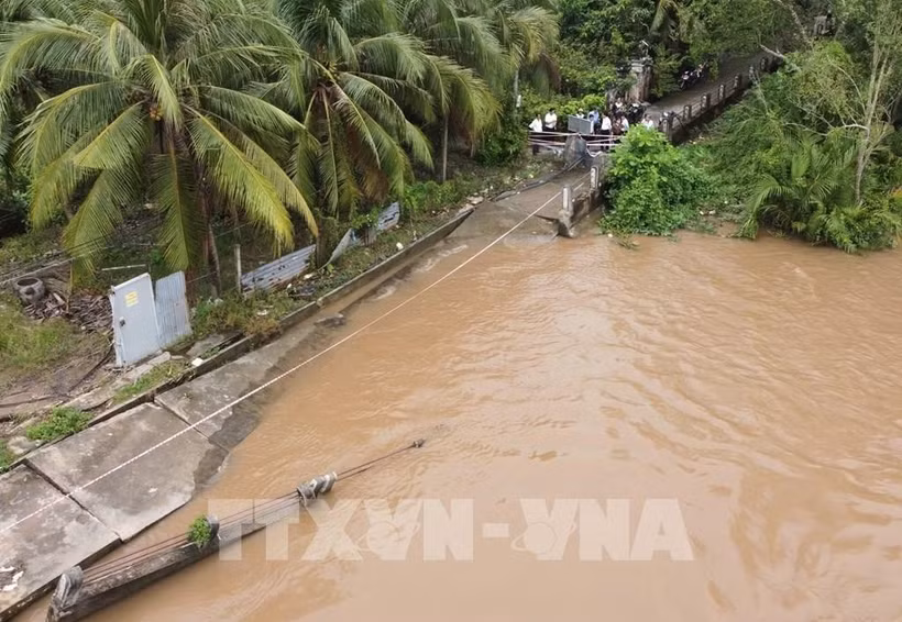 TP. Hồ Chí Minh có 43 vị trí sạt lở bờ sông, kênh, rạch nguy hiểm và đặc biệt nguy hiểm. (Ảnh: Lê Thúy Hằng/TTXVN)
