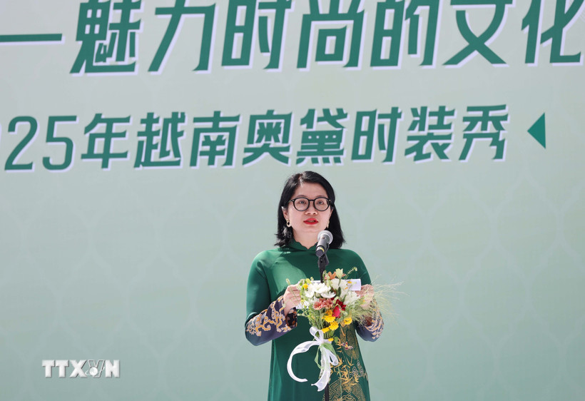 Tiến sỹ Phạm Thị Thanh Loan, Tổng Giám đốc Công ty TNHH Du Lịch và Thương Mại Dịch Vụ Việt - Việt Quảng Đông. (Ảnh: Công Tuyên/TTXVN)