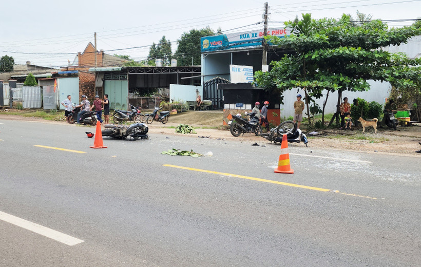 Hiện trường vụ tai nạn. (Ảnh: Đậu Tất Thành/TTXVN)