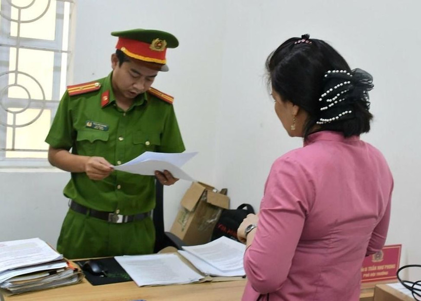 Cơ quan Cảnh sát điều tra, Công an tỉnh Quảng Ngãi ra quyết định khởi tố vụ án, khởi tố bị can và bắt tạm giam Nguyễn Thị Quyên.