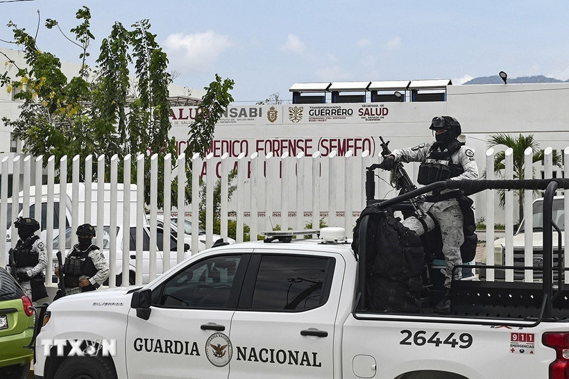 Các thành viên lực lượng phòng vệ quốc gia Mexico được triển khai trong một vụ việc tại bang Guerrero (Mexico) hồi tháng Sáu năm ngoái. (Ảnh: france24.com/TTXVN)